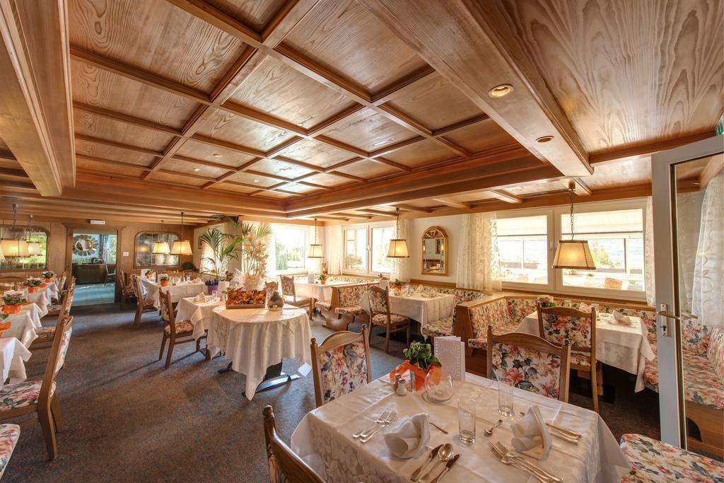 Hotel Waldhof コルナイアノ エクステリア 写真
