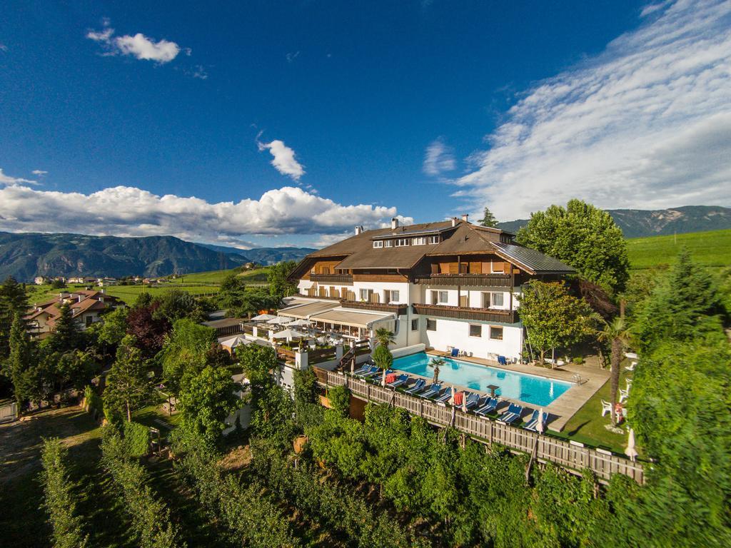 Hotel Waldhof コルナイアノ エクステリア 写真